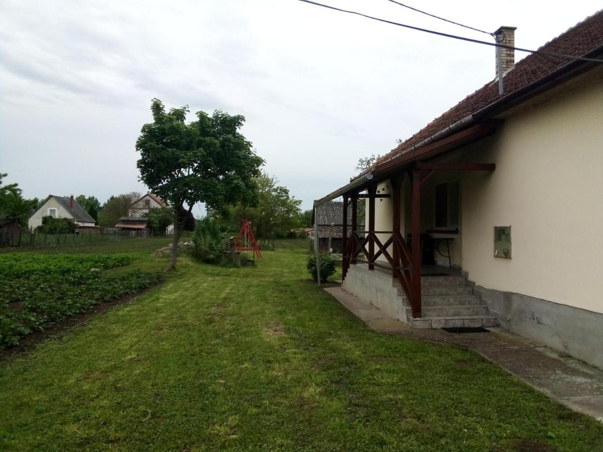 Oeregakac Vendeghaz Villa Tiszaladany Luaran gambar